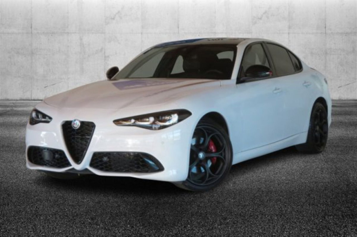 Alfa Romeo Giulia 2.0 Turbo 280 CV AT8 AWD Q4 Estrema