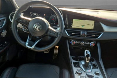 Alfa Romeo Giulia 2.0 Turbo 280 CV AT8 AWD Q4 Estrema (5)