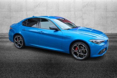 Alfa Romeo Giulia 2.0 Turbo 280 CV AT8 AWD Q4 Estrema (2)
