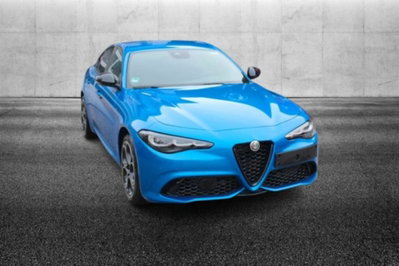 Alfa Romeo Giulia 2.0 Turbo 280 CV AT8 AWD Q4 Estrema (5)