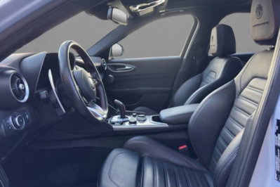 Alfa Romeo Giulia 2.2 Turbodiesel 210 CV AT8 AWD Q4 Estrema (7)