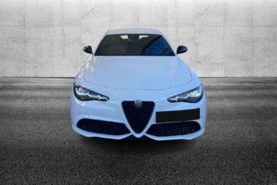 Alfa Romeo Giulia 2.0 Turbo 280 CV AT8 AWD Q4 Veloce (4)