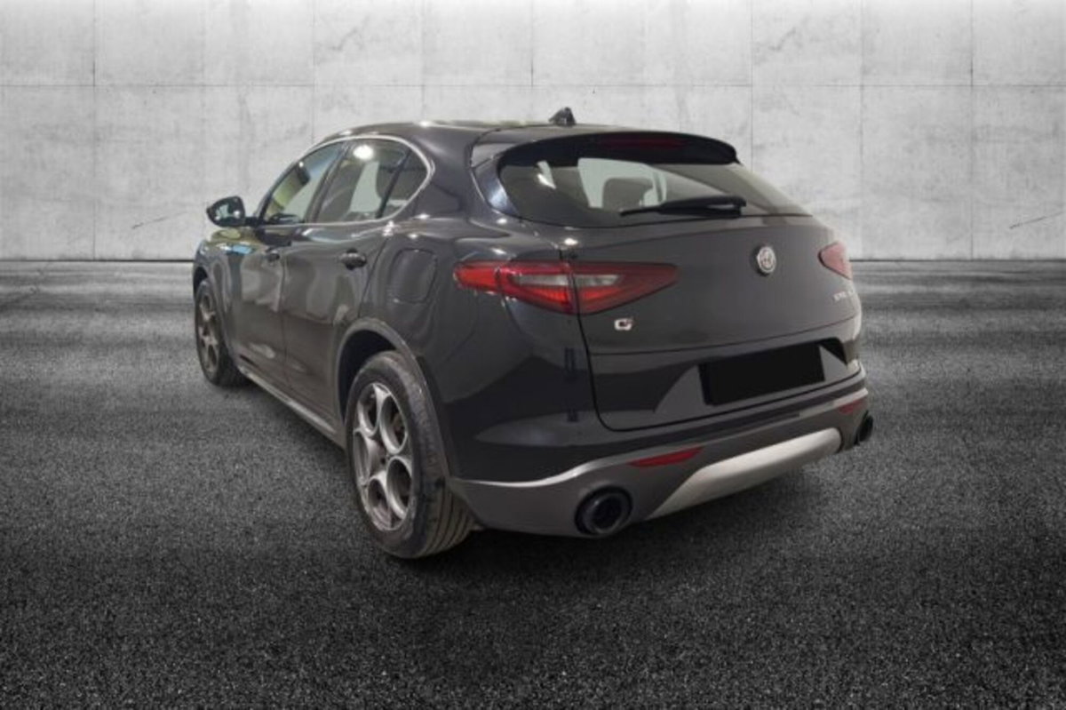 Alfa Romeo Stelvio Stelvio 2.2 Turbodiesel 210 CV AT8 Q4 Ti (2)