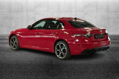 Alfa Romeo Giulia 2.0 Turbo 280 CV AT8 AWD Q4 Veloce (4)