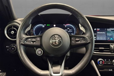 Alfa Romeo Giulia 2.0 Turbo 280 CV AT8 AWD Q4 Veloce (6)