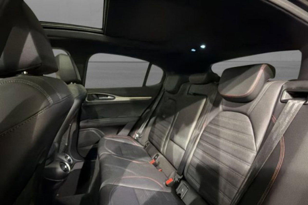 Alfa Romeo Stelvio Stelvio 2.2 Turbodiesel 210 CV AT8 Q4 GT Junior (8)