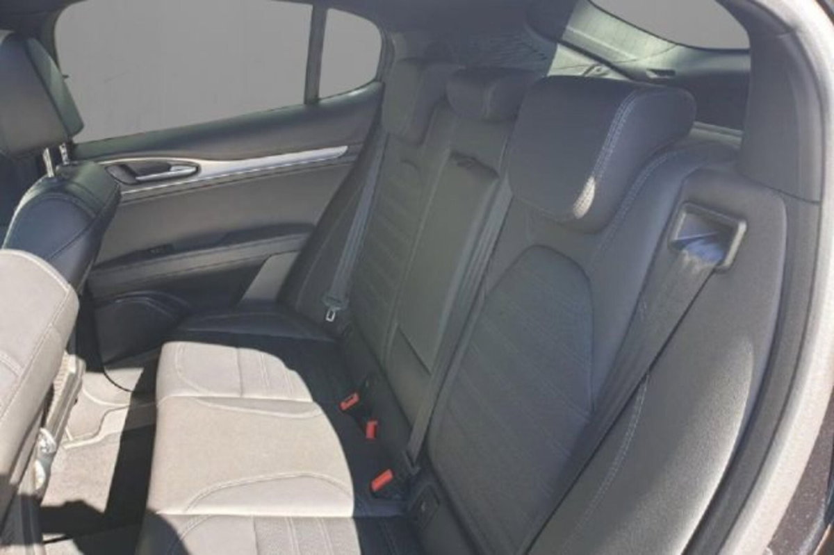 Alfa Romeo Stelvio Stelvio 2.2 Turbodiesel 210 CV AT8 Q4 Veloce (8)