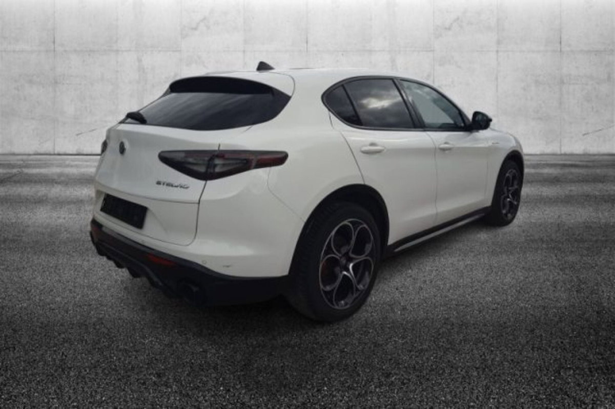 Alfa Romeo Stelvio Stelvio 2.2 Turbodiesel 210 CV AT8 Q4 Veloce (3)
