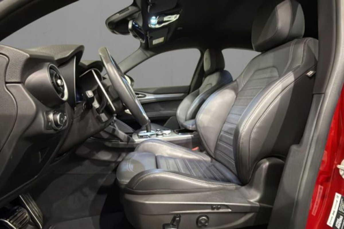 Alfa Romeo Stelvio Stelvio 2.2 Turbodiesel 210 CV AT8 Q4 Veloce (7)