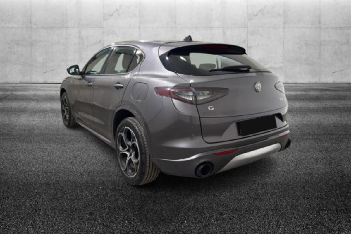 Alfa Romeo Stelvio Stelvio 2.0 Turbo 280 CV AT8 Q4 Ti (2)
