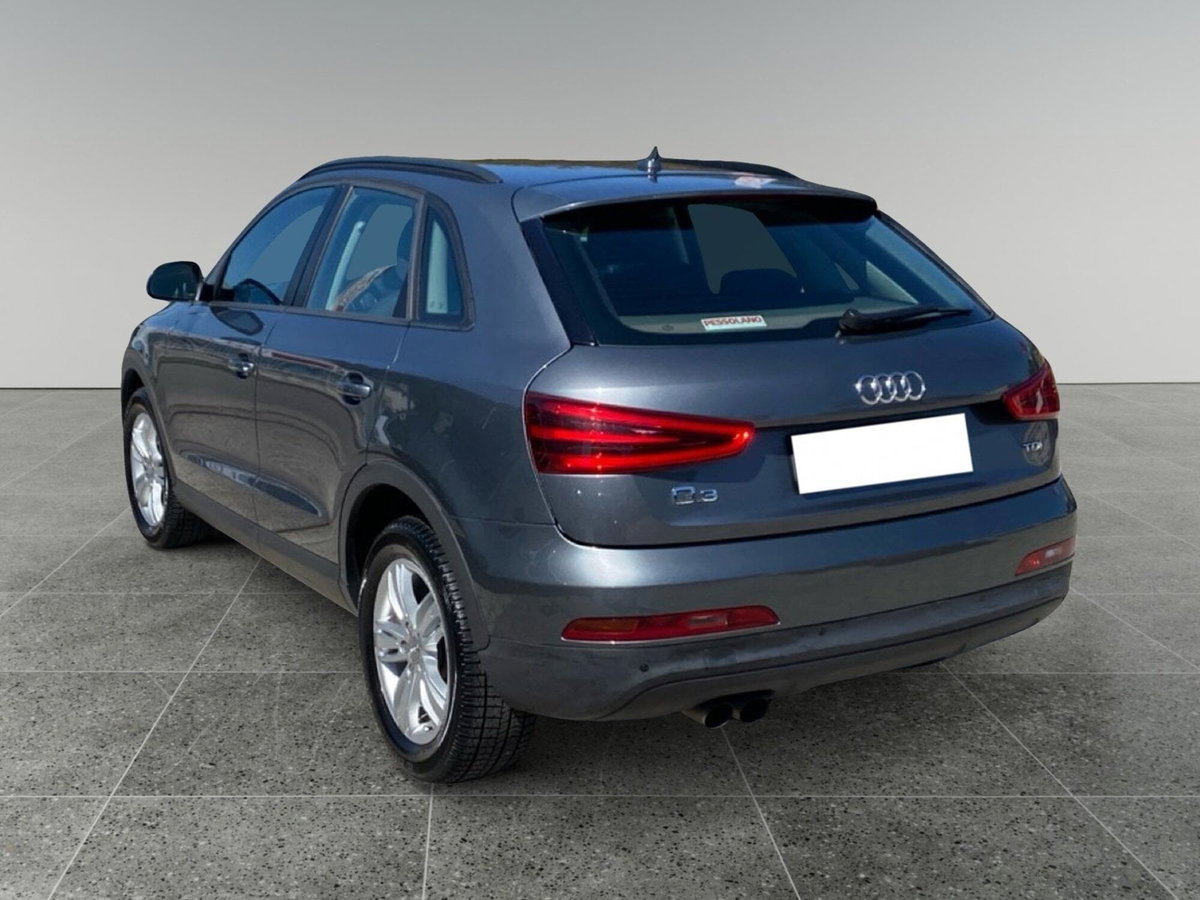 Audi Q3 2.0 TDI (3)