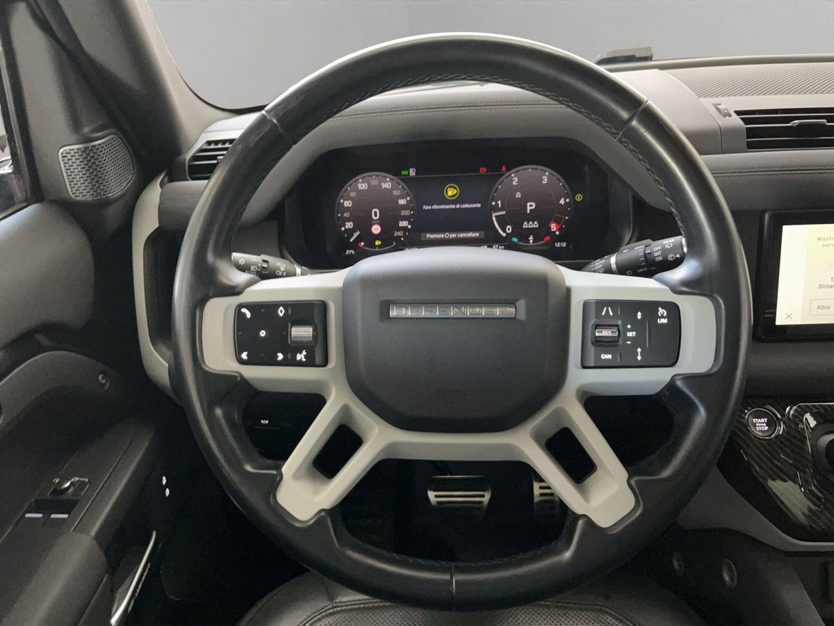Land Rover Defender 110 3.0d i6 mhev SE awd 200cv auto (13)
