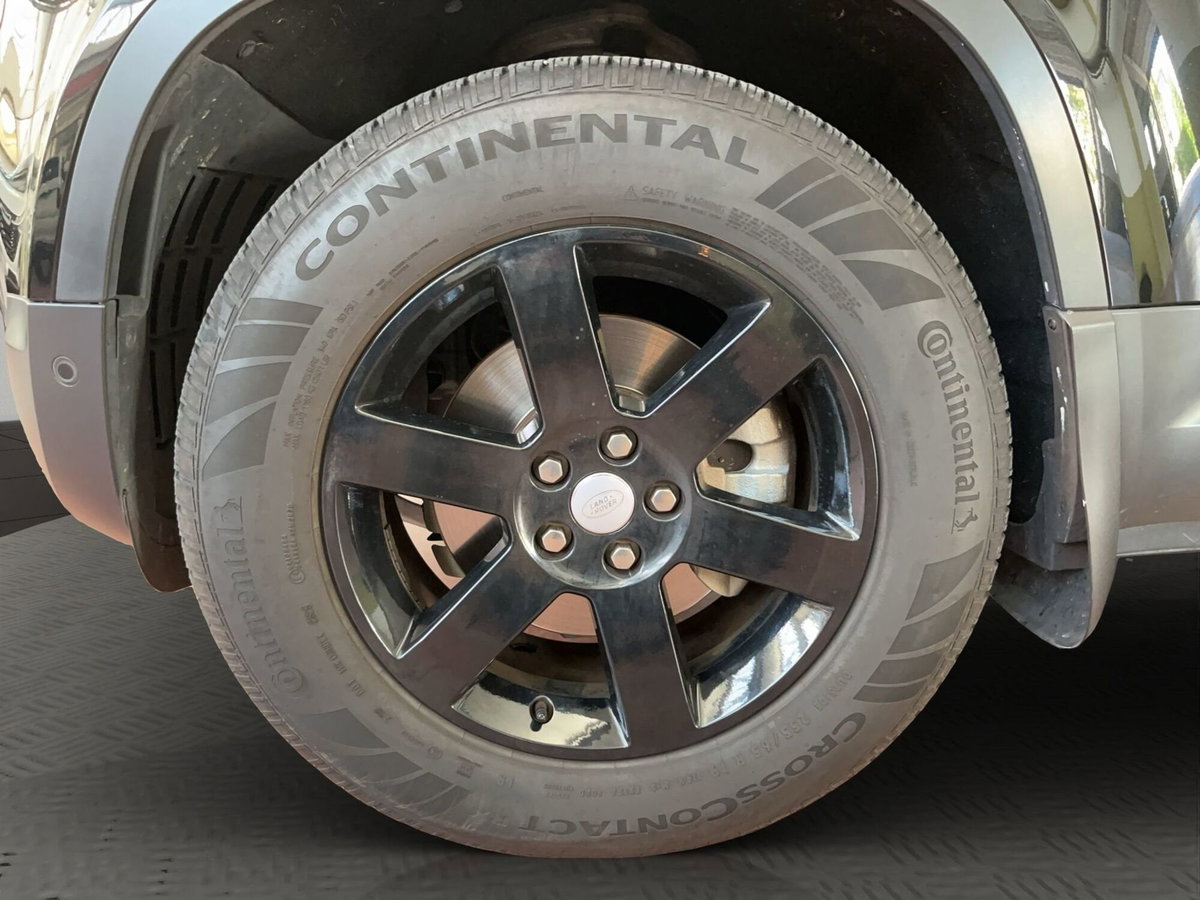 Land Rover Defender 110 3.0d i6 mhev SE awd 200cv auto (4)