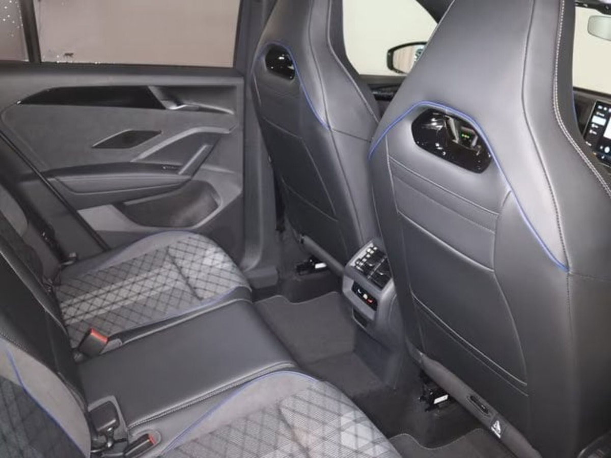 Volkswagen Tiguan 1.5 etsi R-Line 150cv dsg (12)