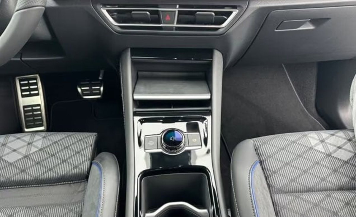 Volkswagen Tiguan 1.5 etsi R-Line 150cv dsg (10)