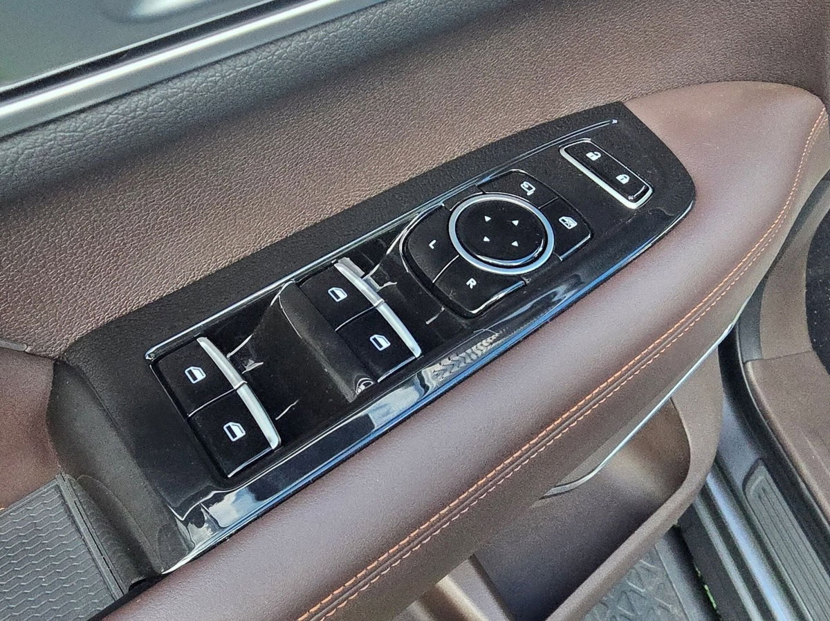 Foton Tunland Tunland V9 2.0 vgt turbo 48V Ultra 8at (18)