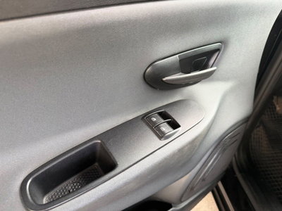 Lancia Ypsilon 1.2 69 CV 5 porte GPL Ecochic Silver (7)