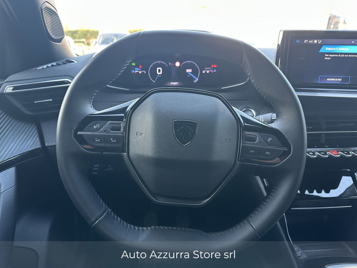 Peugeot 2008 1.2 turbo Allure 100cv (10)