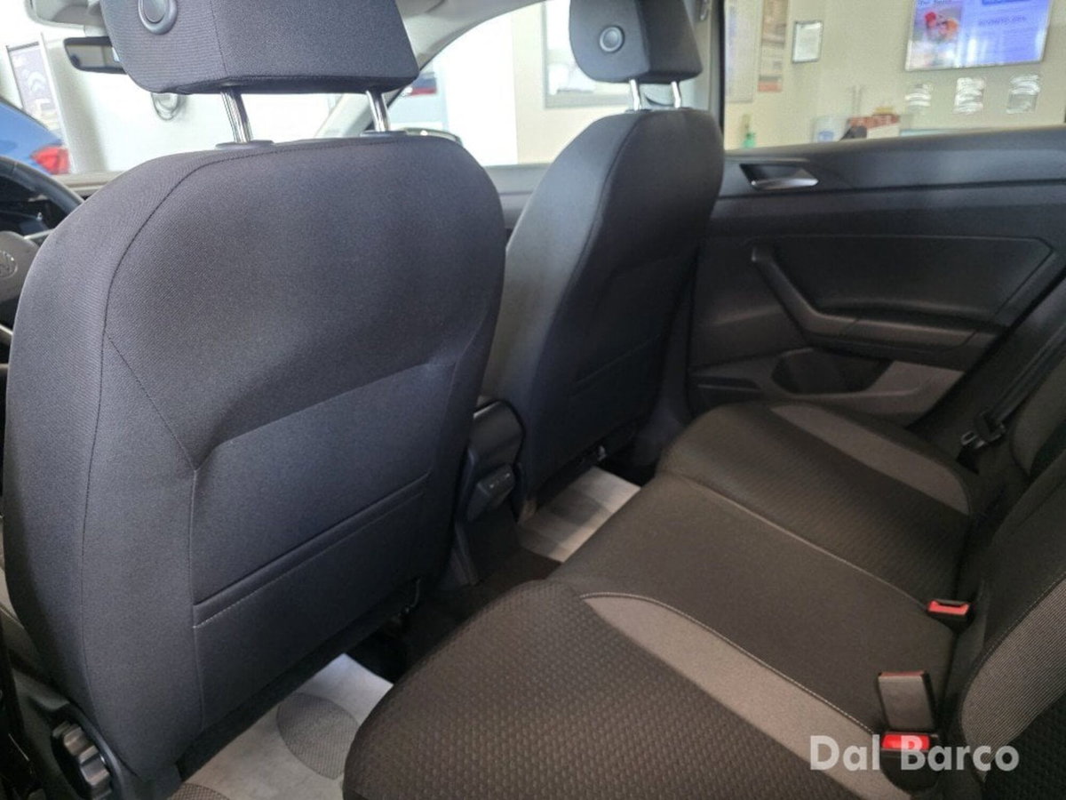 Volkswagen Polo 1.0 tsi Edition 95cv (14)