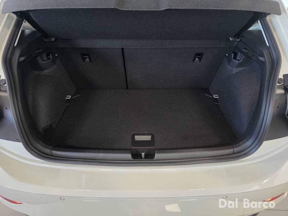 Volkswagen Polo 1.0 tsi Edition 95cv (16)