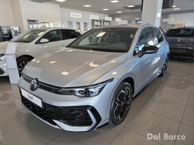 Volkswagen Golf 1.5 eTSI 150 CV EVO ACT DSG R-Line nuova
