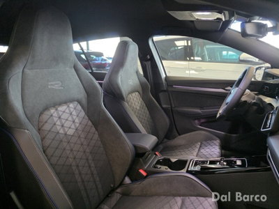 Volkswagen Golf 1.5 eTSI 150 CV EVO ACT DSG R-Line (17)