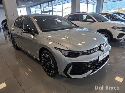Volkswagen Golf 1.5 eTSI 150 CV EVO ACT DSG R-Line (3)