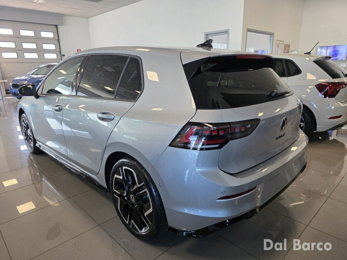 Volkswagen Golf 1.5 eTSI 150 CV EVO ACT DSG R-Line (4)