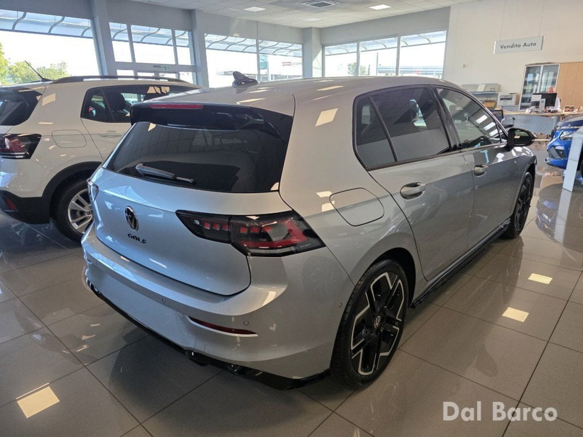 Volkswagen Golf 1.5 eTSI 150 CV EVO ACT DSG R-Line (6)