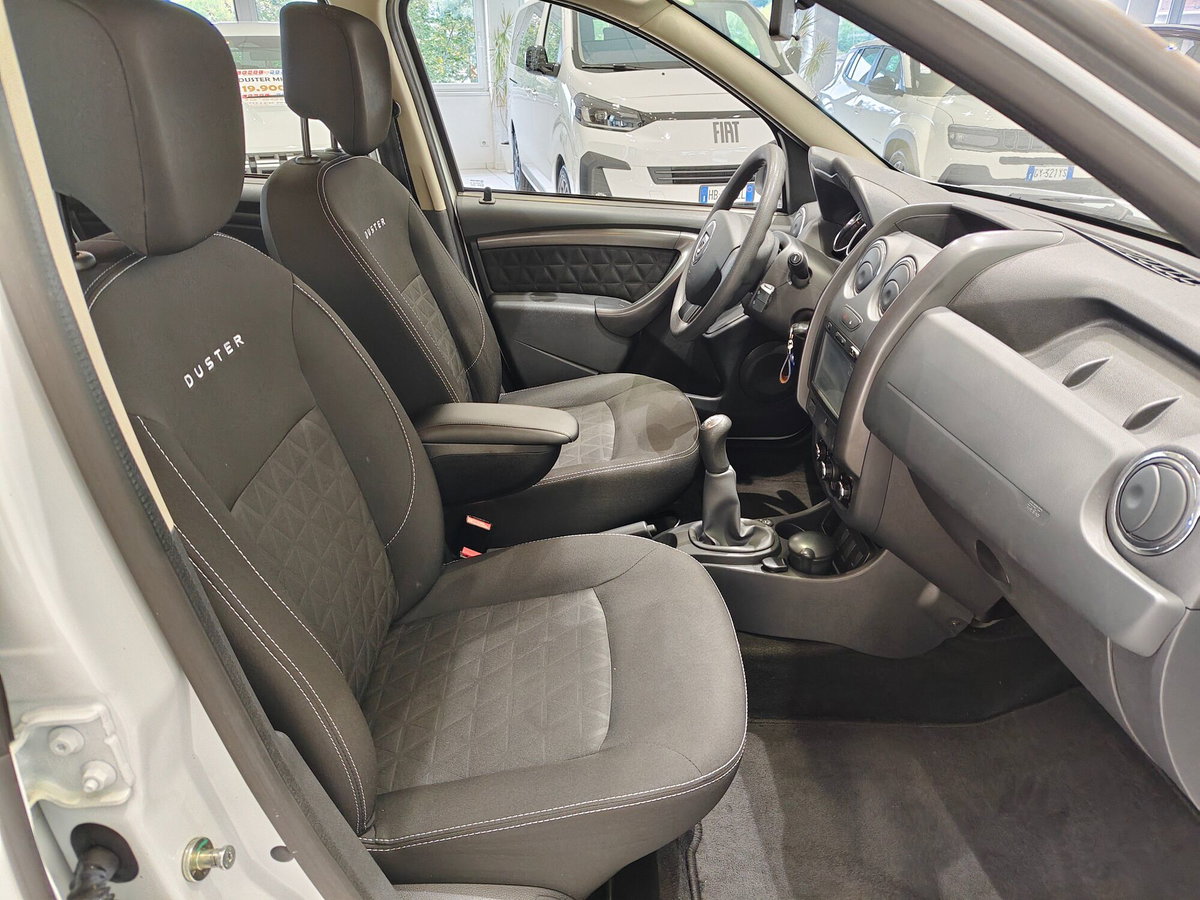 Dacia Duster 1.6 110CV 4x2 GPL Ambiance (12)