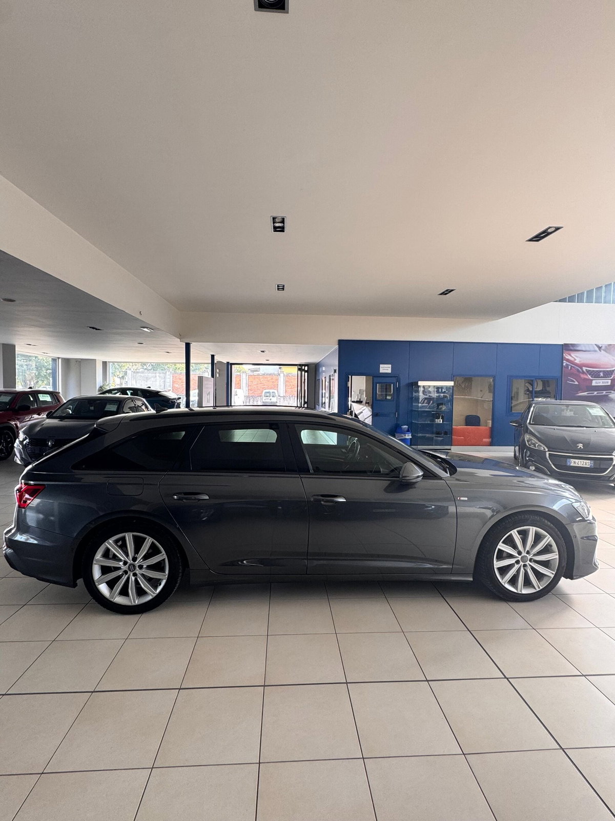 Audi A6 Avant 40 2.0 TDI S tronic Business Plus (4)