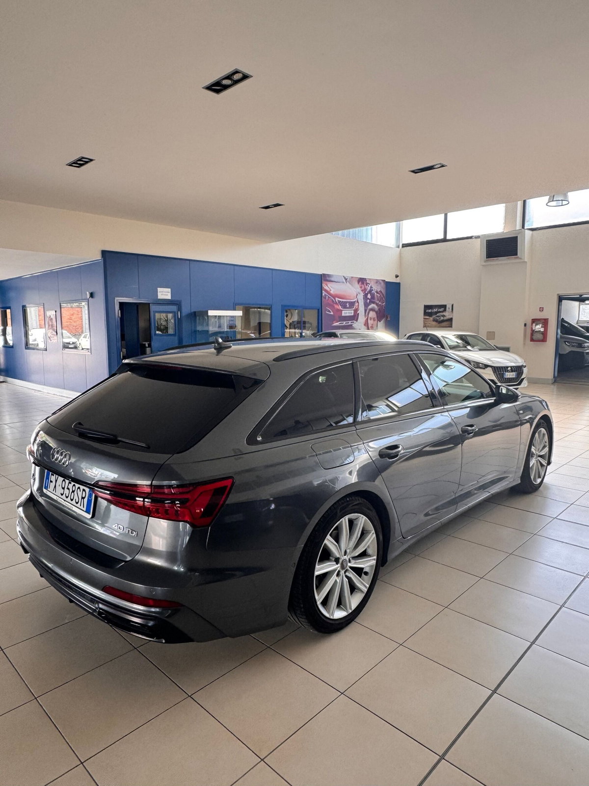 Audi A6 Avant 40 2.0 TDI S tronic Business Plus (5)
