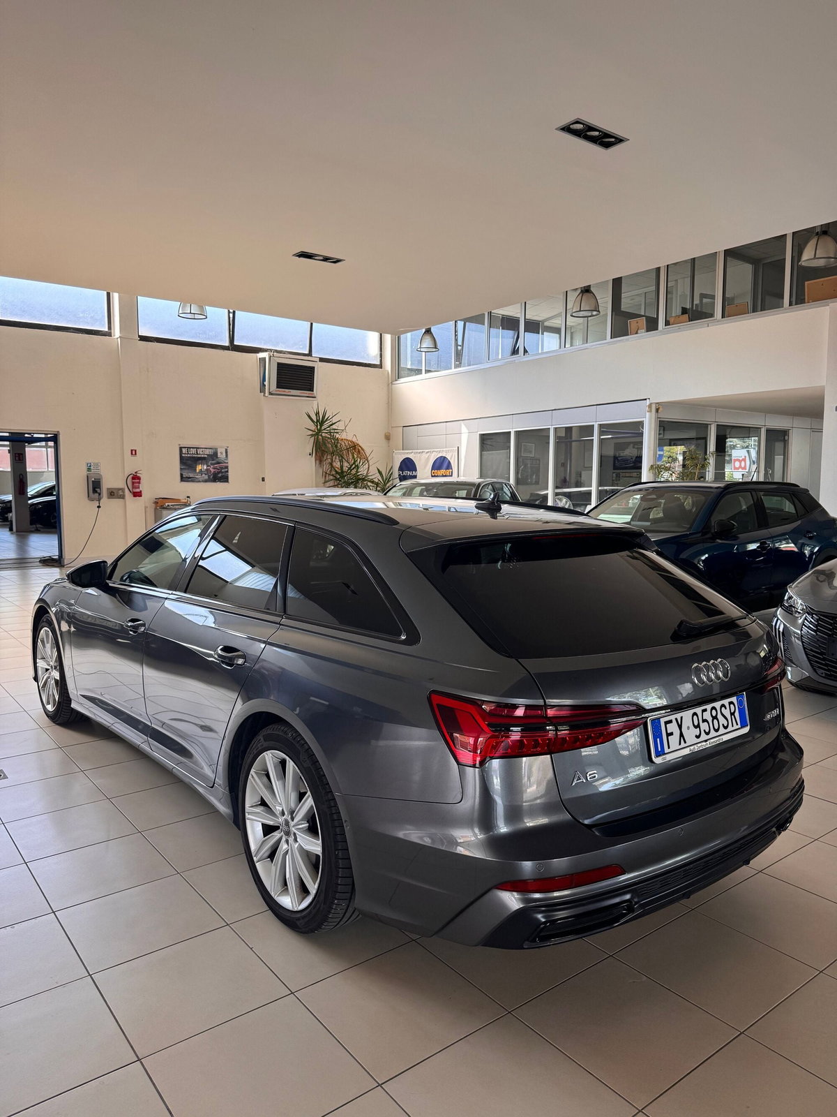 Audi A6 Avant 40 2.0 TDI S tronic Business Plus (7)