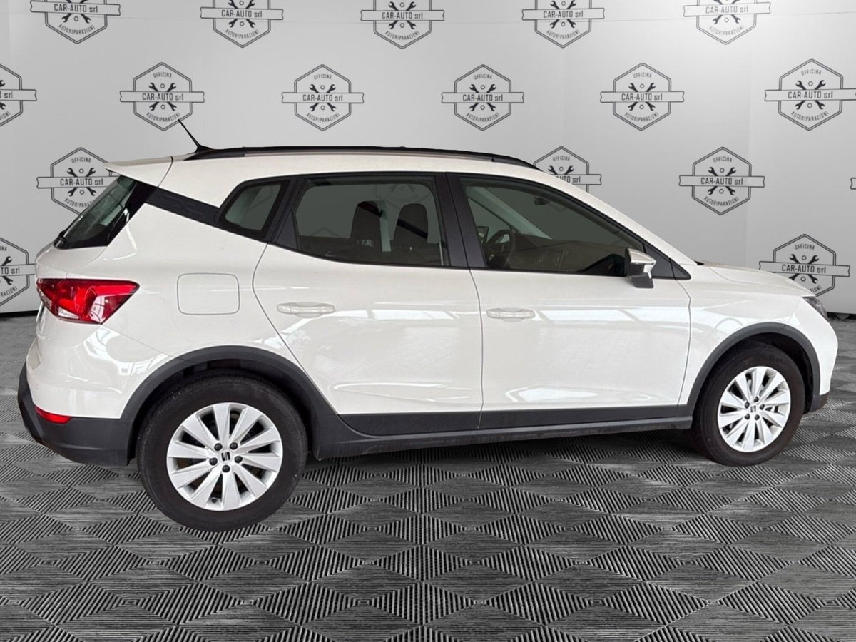 SEAT Arona 1.0 ecotsi Style 95cv (6)