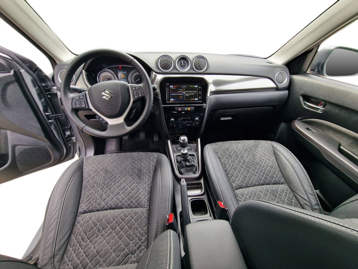 Suzuki Vitara 1.4h Top 2wd (11)