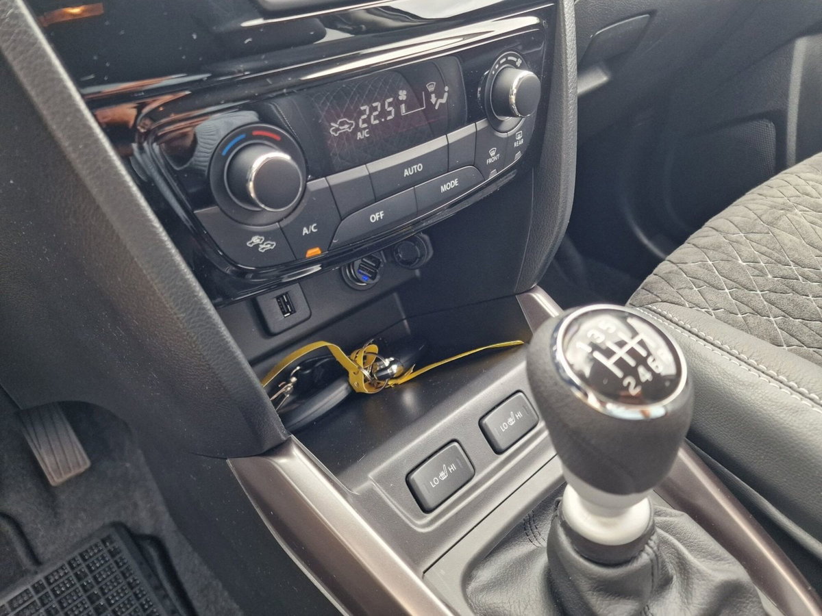 Suzuki Vitara 1.4h Top 2wd (15)