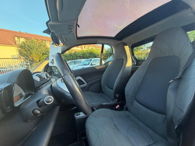 smart Fortwo 1000 52 kW MHD coupé passion (14)