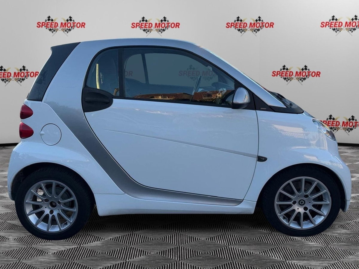 smart Fortwo 1000 52 kW MHD coupé passion (3)