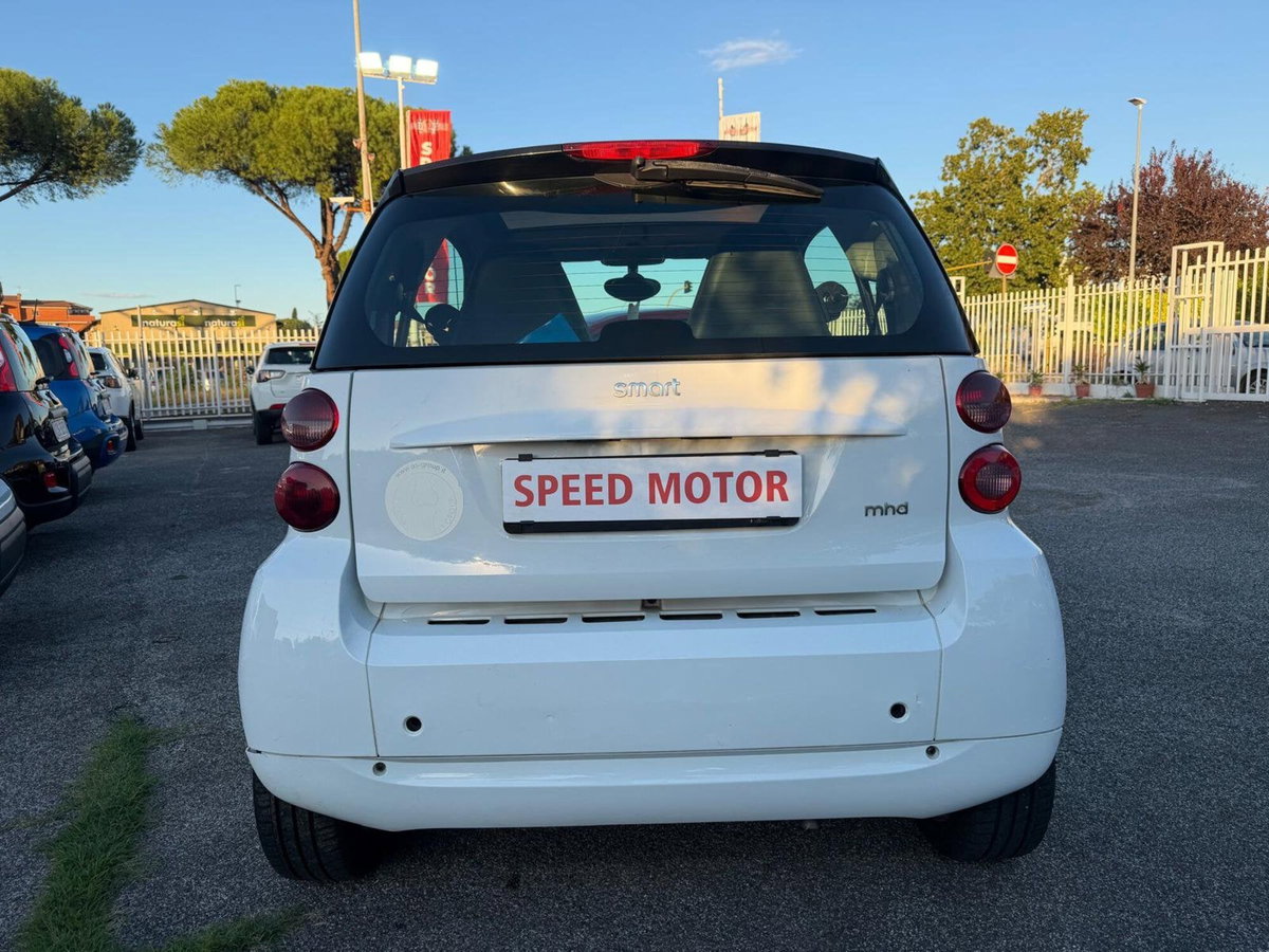 smart Fortwo 1000 52 kW MHD coupé passion (6)