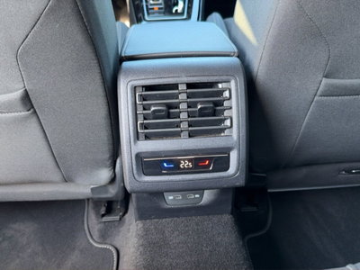 Volkswagen Golf 2.0 TDI 150 CV DSG 1st Edition Style (20)