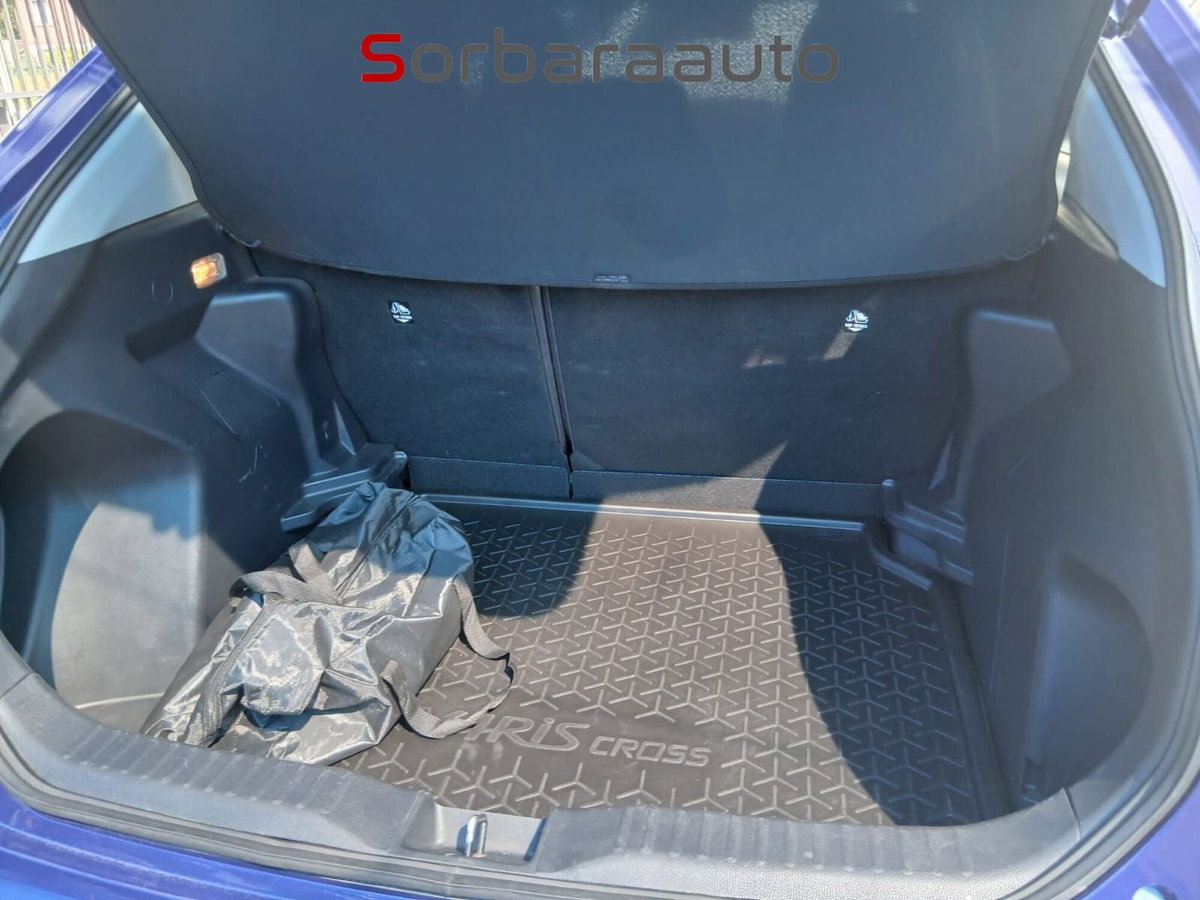 Toyota Yaris Cross Active fwd 115cv e-cvt (11)