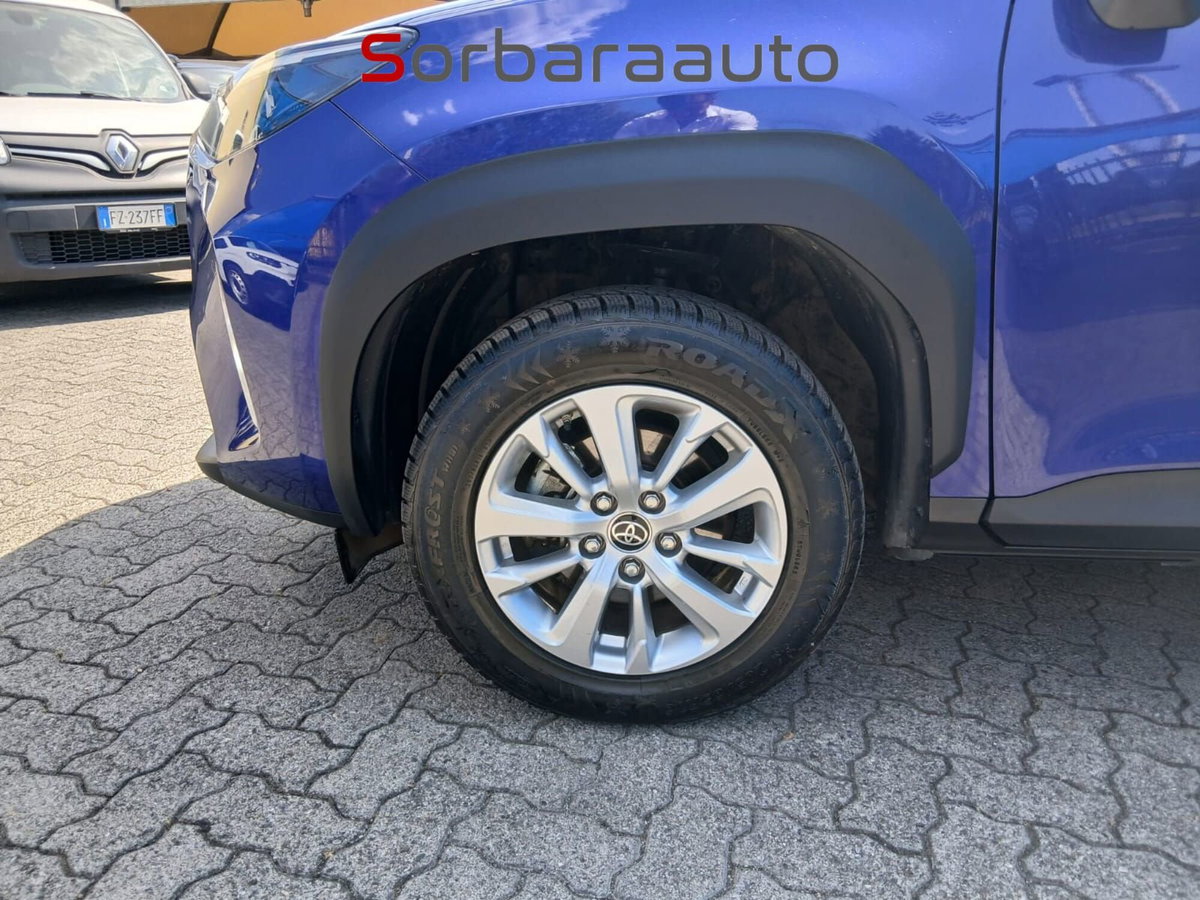 Toyota Yaris Cross Active fwd 115cv e-cvt (8)