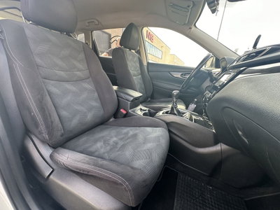 Nissan X-Trail 1.6 dCi 4WD Acenta Premium (11)