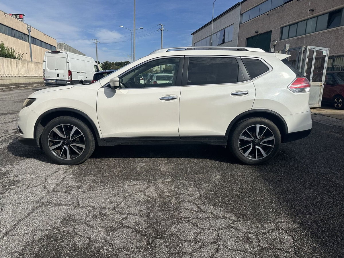 Nissan X-Trail 1.6 dCi 4WD Acenta Premium (3)