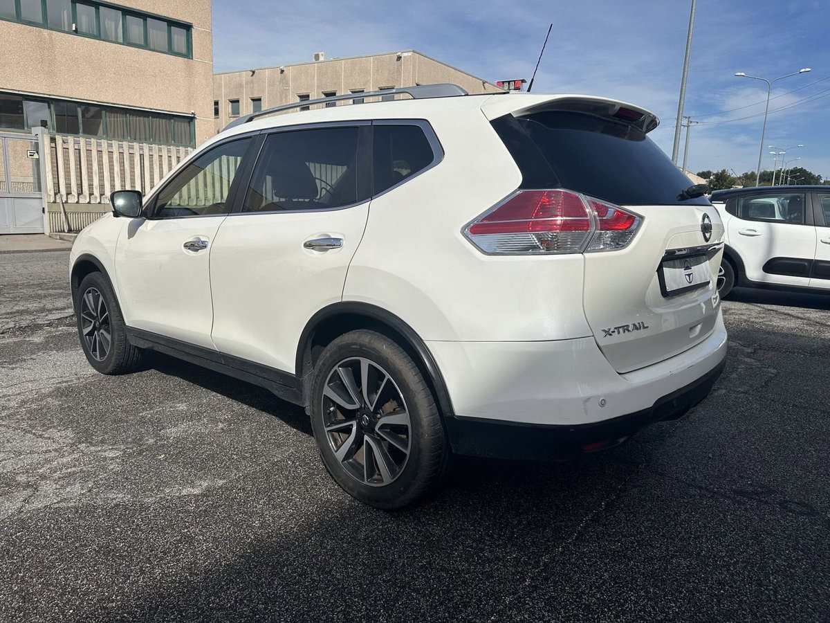 Nissan X-Trail 1.6 dCi 4WD Acenta Premium (4)