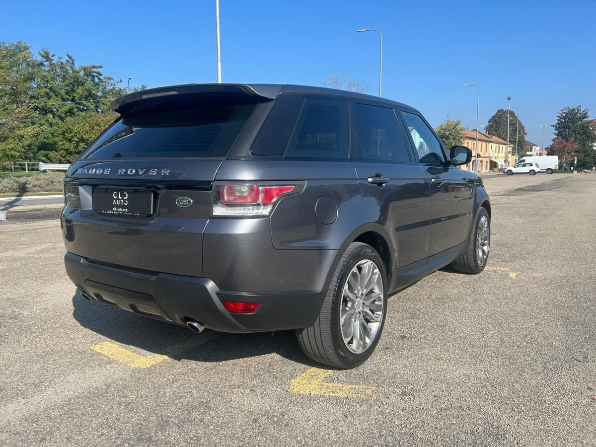 Land Rover Range Rover Sport 3.0 TDV6 HSE (2)