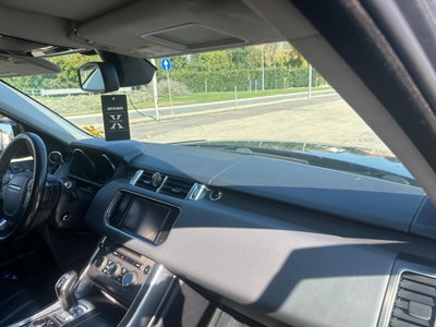Land Rover Range Rover Sport 3.0 TDV6 HSE (9)