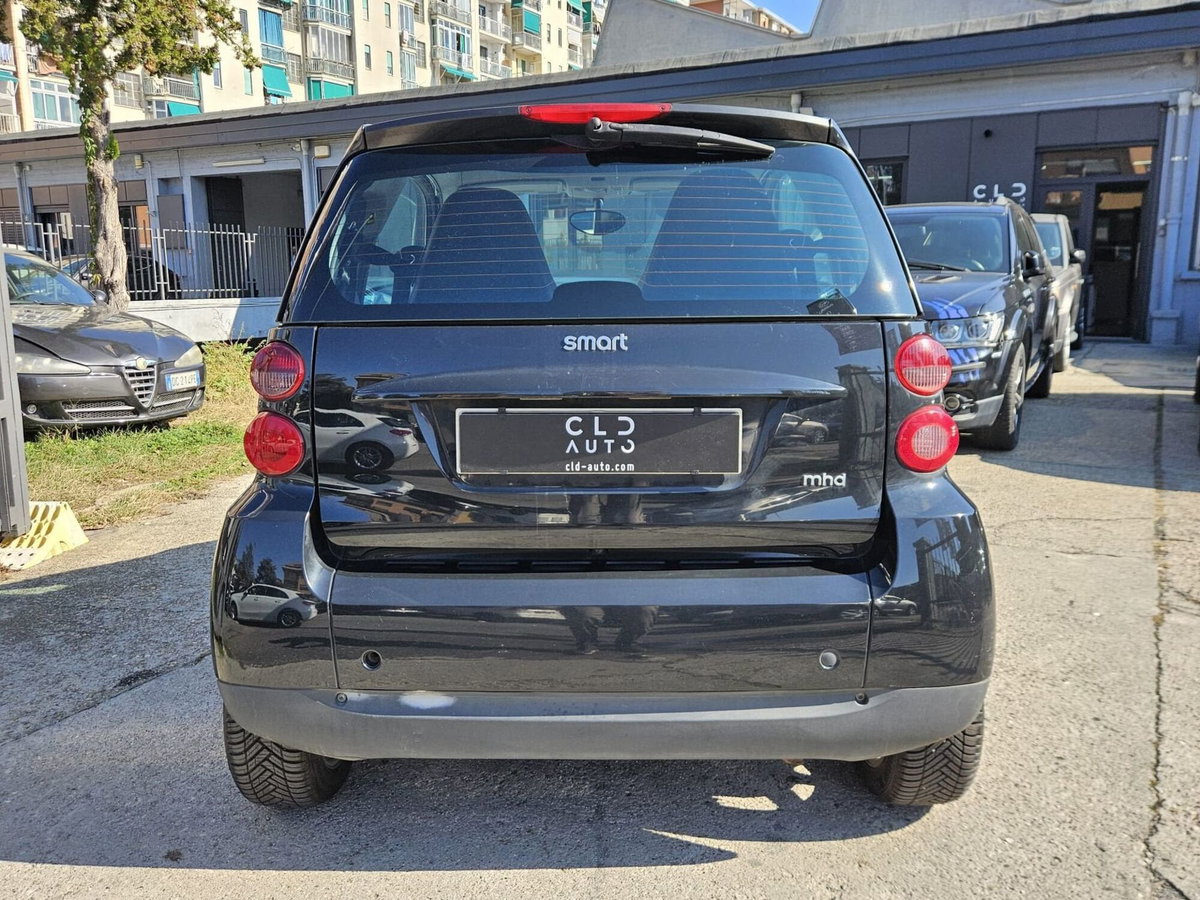 smart Fortwo 1000 45 kW MHD coupé pure (3)