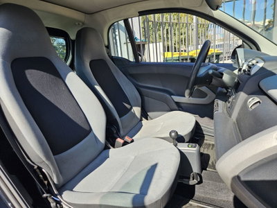smart Fortwo 1000 45 kW MHD coupé pure (8)