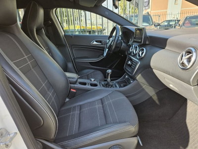 Mercedes-Benz Classe A 180 CDI Dark Night Edition (10)